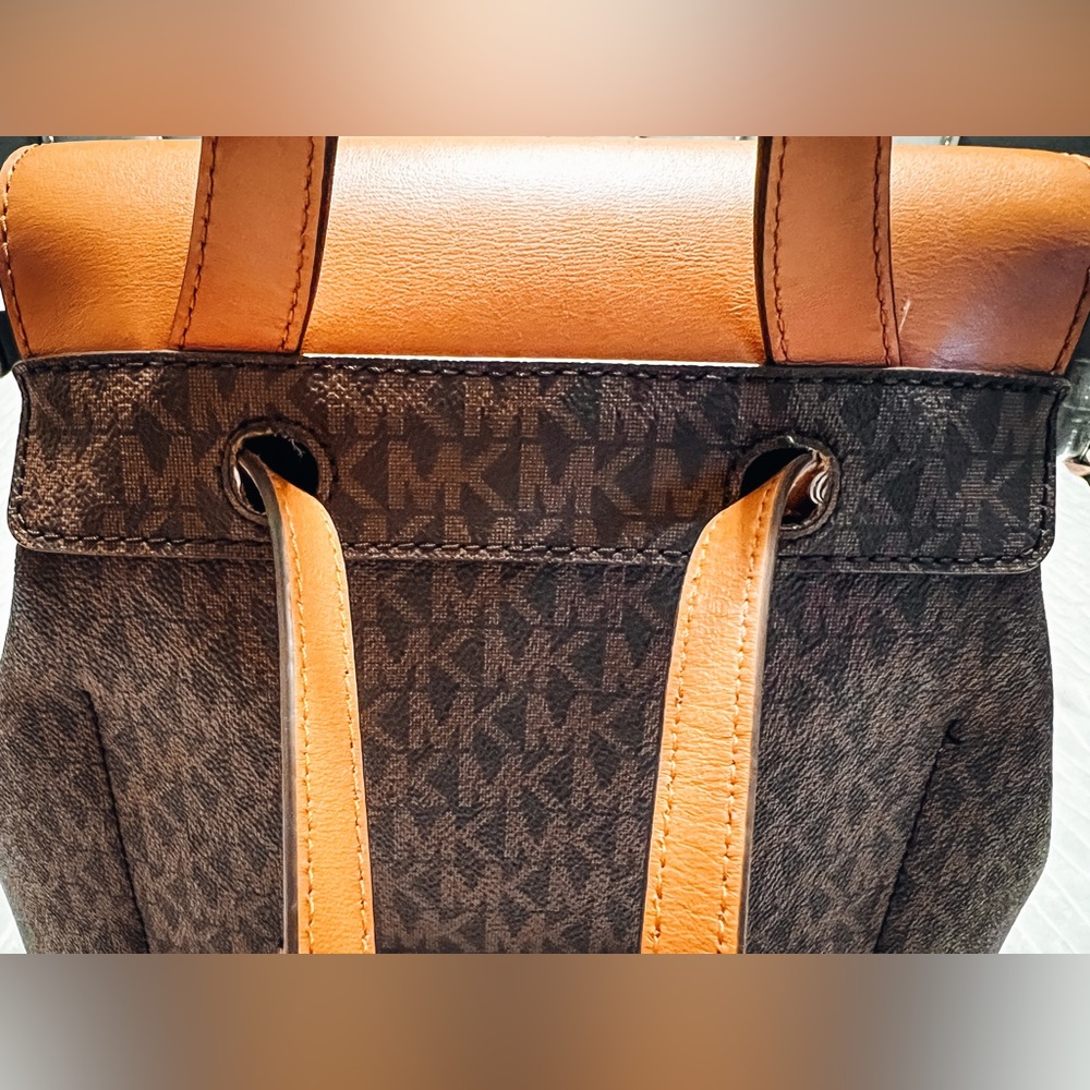 Michael Kors Junie Medium Backpack - image 5